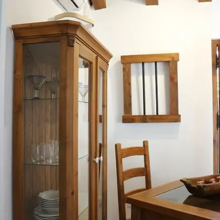 Vivienda Uso Turístico Buscando Lino * Sotosalbos