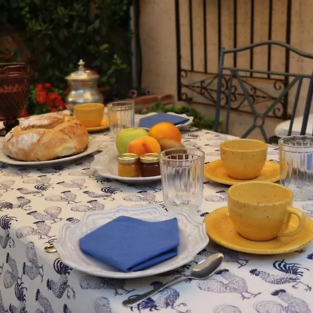 Vivienda Uso Turistico Buscando Lino * Сотосальбос